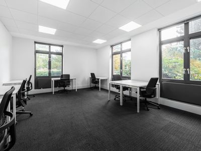 Property Image for Kings Hill Avenue, Ground Floor, 26, West Malling, Kent, United Kingdom, ME19 4AE