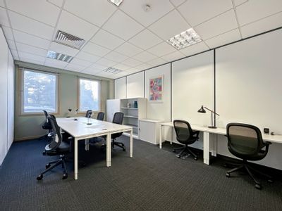 Property Image for Bath Road, 450, Heathrow, Greater London, United Kingdom, UB7 0EB