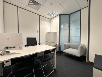 Property Image for Bath Road, 450, Heathrow, Greater London, United Kingdom, UB7 0EB