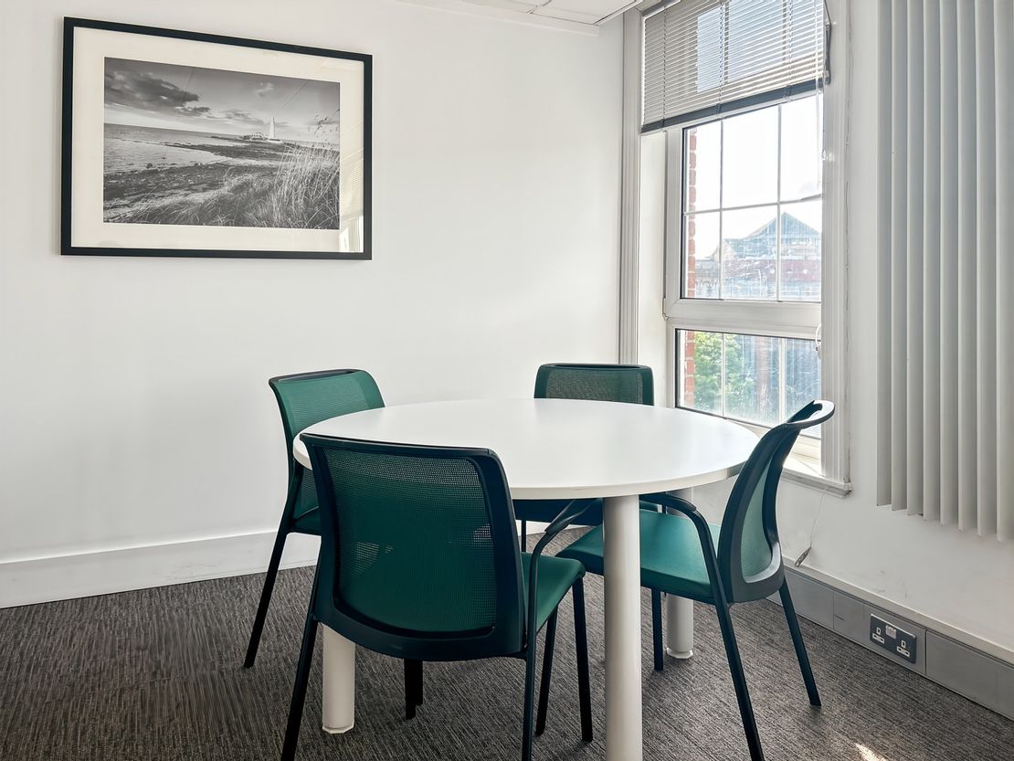 Bridge Street, 12–16, Arnott House, Belfast, County Antrim, United Kingdom, BT1 1LU