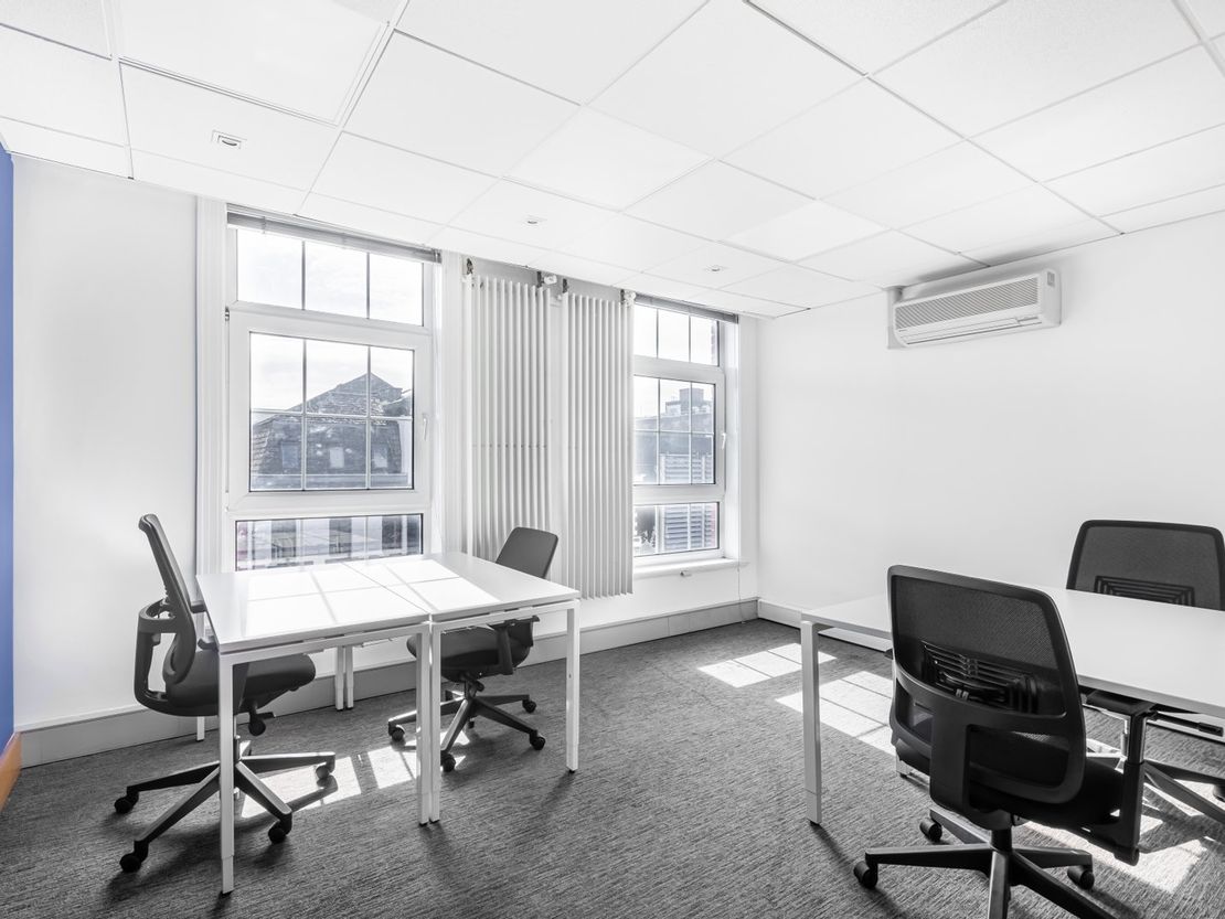 Bridge Street, 12–16, Arnott House, Belfast, County Antrim, United Kingdom, BT1 1LU