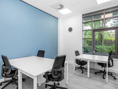 Property Image for Rourke House, Staines, Surrey, United Kingdom, TW18 3BA