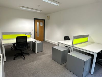 Property Image for Yeoford Way, Exeter, Devon, United Kingdom, EX2 8LB