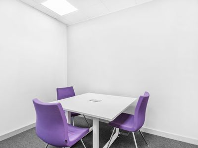 Property Image for Salts Mill Road, 1st, Bradford, West Yorkshire, United Kingdom, BD17 7TD