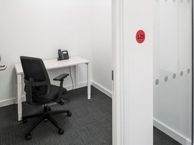 Property Image for Brotherswood Court, Ground floor, Bristol, Gloucestershire, United Kingdom, BS32 4QW