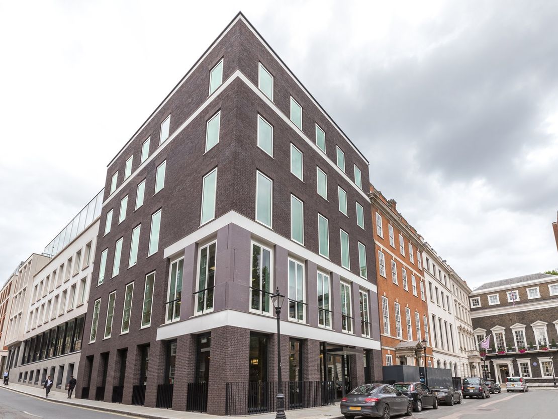St. James's 8 St James's Square, The Clubhouse, London, Greater London, United Kingdom, SW1Y 4JU
