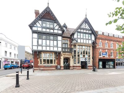 Property Image for Queen Street, Cross Keys House, 22, Salisbury, Wiltshire, United Kingdom, SP1 1EY