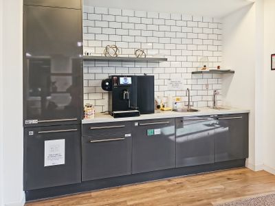 Property Image for Grosvenor Square, Cumberland House, Southampton, Hampshire, United Kingdom, SO15 2BG