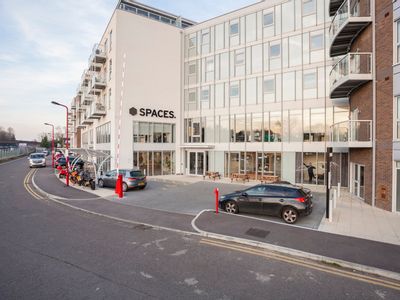 Property Image for Station View, Units A-J, Guildford, Surrey, United Kingdom, GU1 4AR