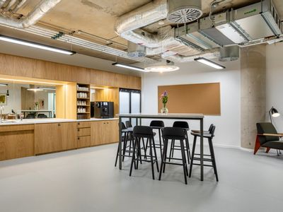 Property Image for City North Place, 17, London, Greater London, United Kingdom, N4 3FU