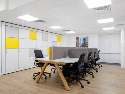 Property Image for 132 Lewisham High Street, 1st, London, Greater London, United Kingdom, SE13 6EE