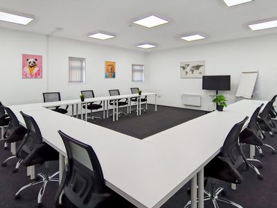 Property Image for 225 Wakefield, Wakefield, West Yorkshire, United Kingdom, WF2 7AZ