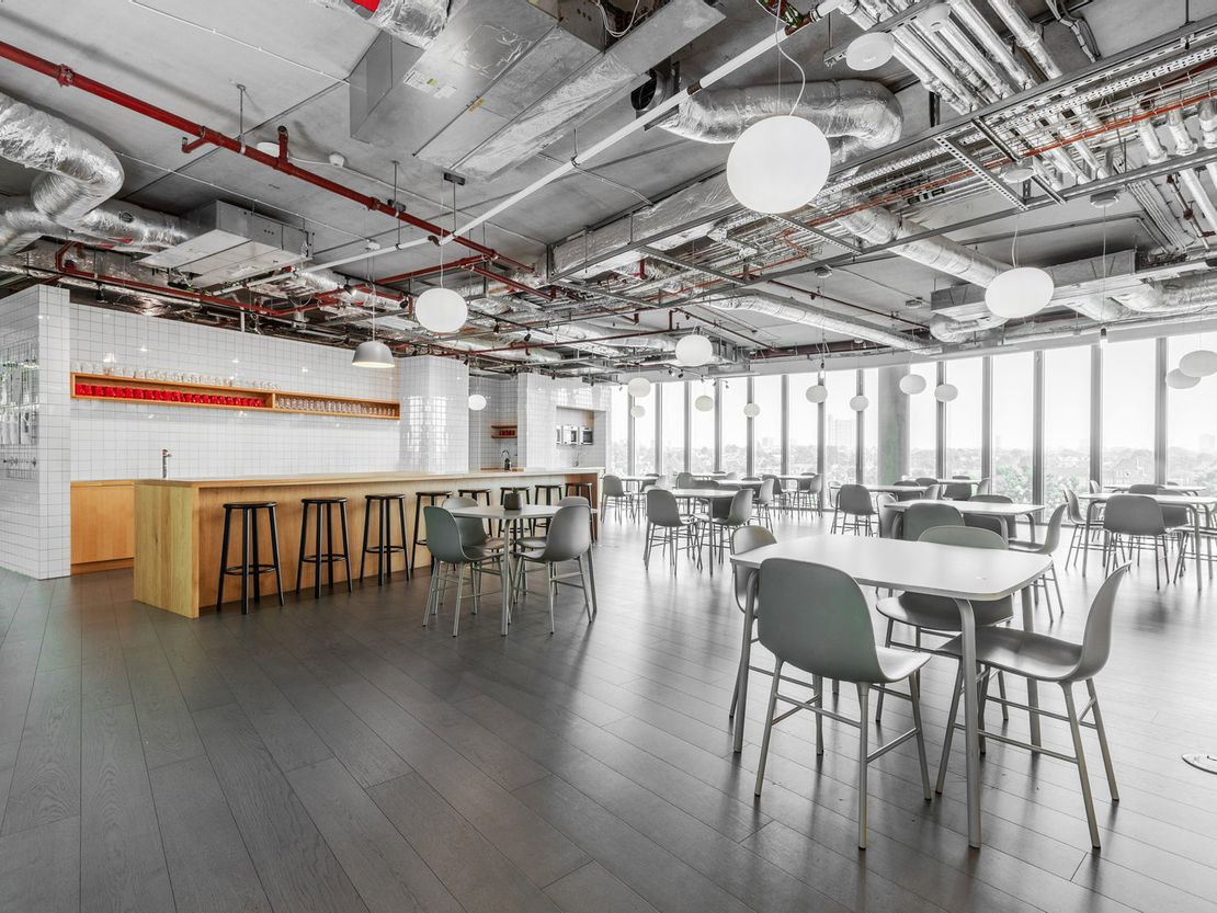 Wood Ln, 80, London, Greater London, United Kingdom, W12 0BZ