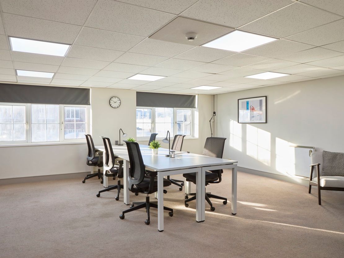 Wadsworth Road, 5, London, Greater London, United Kingdom, UB6 7JD