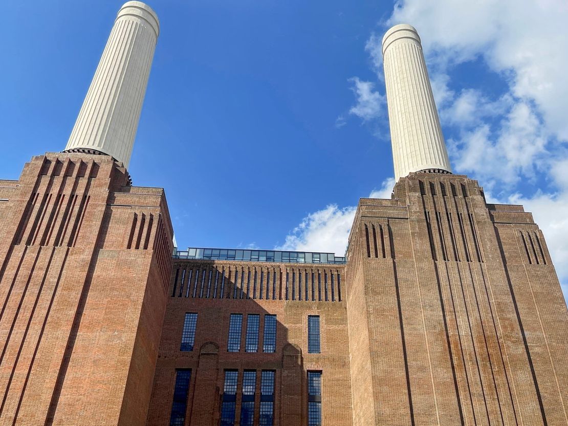 Kirtling St, 188, London, Greater London, United Kingdom, SW11 8BZ