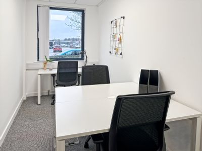 Property Image for Westerton Road, 1A, Broxburn, West Lothian, United Kingdom, EH52 5AU