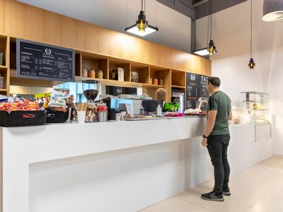 Property Image for Avebury Boulevard, 100, Milton Keynes, Buckinghamshire, United Kingdom, MK9 1FH