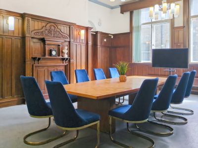 Property Image for 2 ST Peter's Street, Huddersfield, West Yorkshire, United Kingdom, HD1 1LN