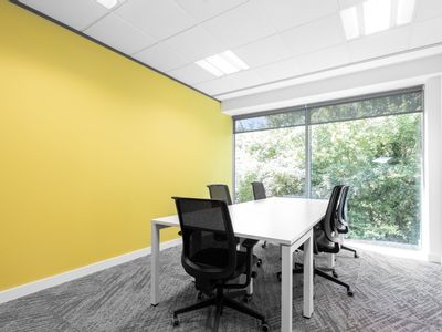 Property Image for Royal County of Berkshire, Maidenhead, Berkshire, United Kingdom, SL6 4BY