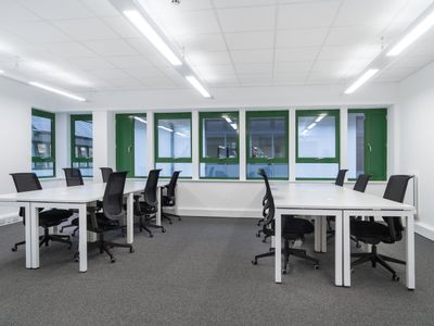 Property Image for Pine Grove, Crowborough, East Sussex, United Kingdom, TN6 1DH
