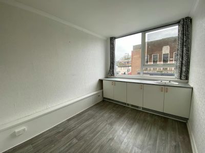 Property Image for 60 High Street North, Dunstable, LU6 1LE