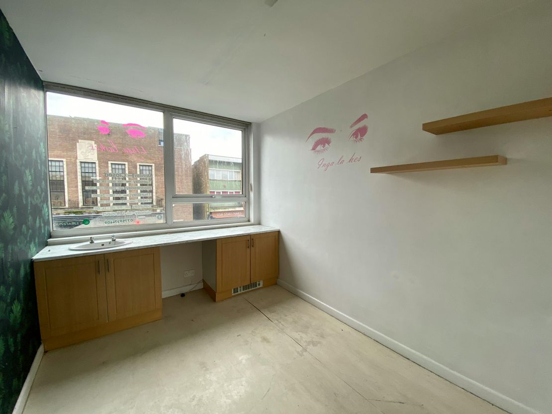 60 High Street North, Dunstable, LU6 1LE