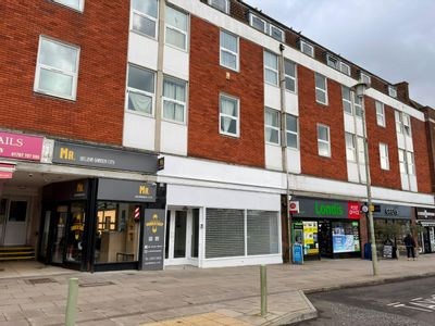 Property Image for 41 Howardsgate, Welwyn Garden City, AL8 6AP