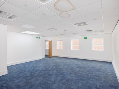 Property Image for Elm Court, Stratford-Upon-Avon CV37 6PA