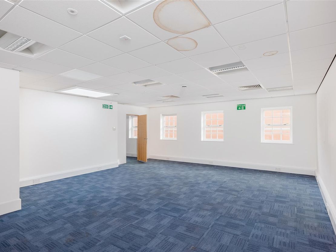 Elm Court, Stratford-Upon-Avon CV37 6PA