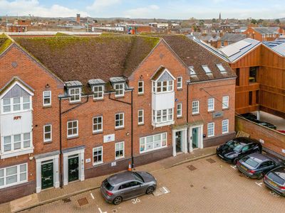 Property Image for Elm Court, Stratford-Upon-Avon CV37 6PA