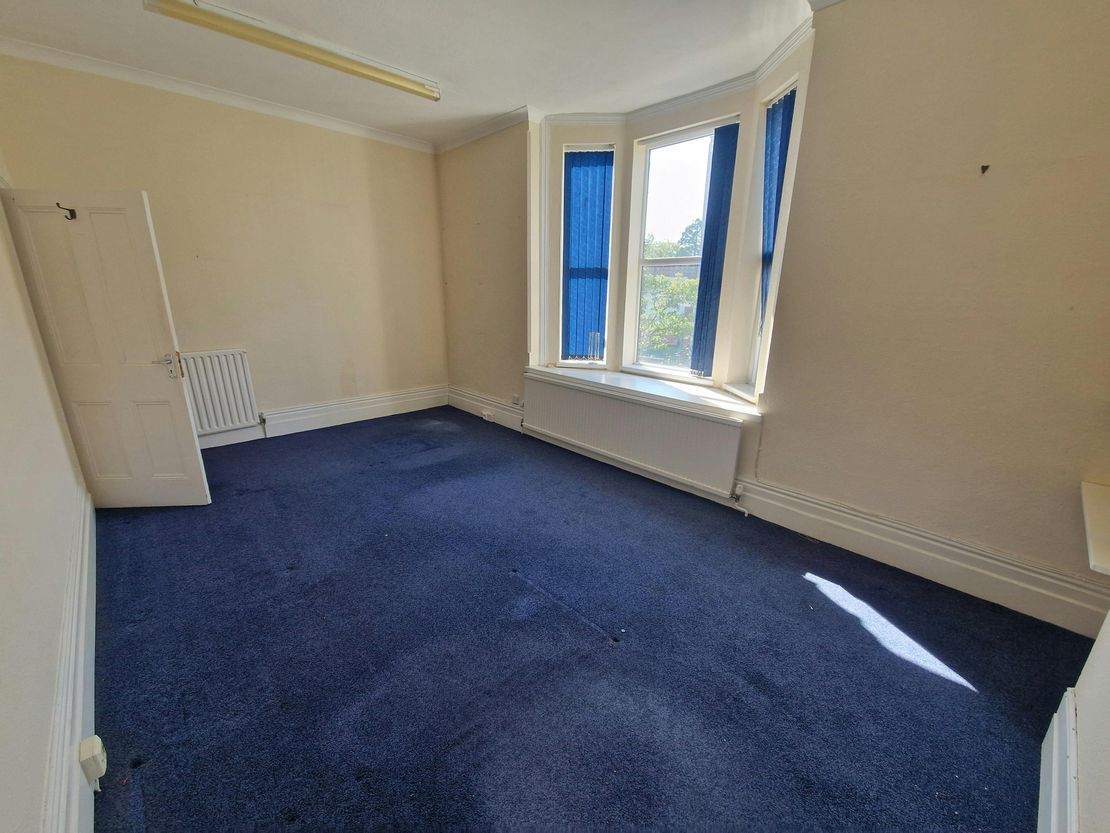 268 London Road, Waterlooville, PO7 7EP