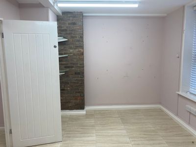 Property Image for 44 High Street, Ashford, Kent, TN24 8TE