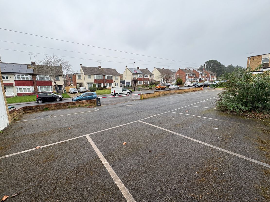 Former DVSA Test Centre, Forest Hills Drive, Southampton, Hampshire, SO18 2FY