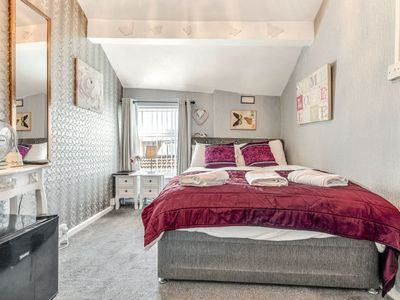 Property Image for Friends Hotel, 32 Reads Avenue, Blackpool, FY1