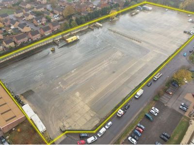 Property Image for Sidings Road, Kirkby in Ashfield, Nottinghamshire, Nottinghamshire, NG17 7JZ