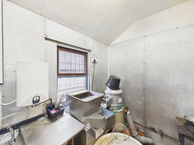 Property Image for The Crieff Road Chippie, 22-24 Crieff Road, Perth, Perth And Kinross, PH1 5AF
