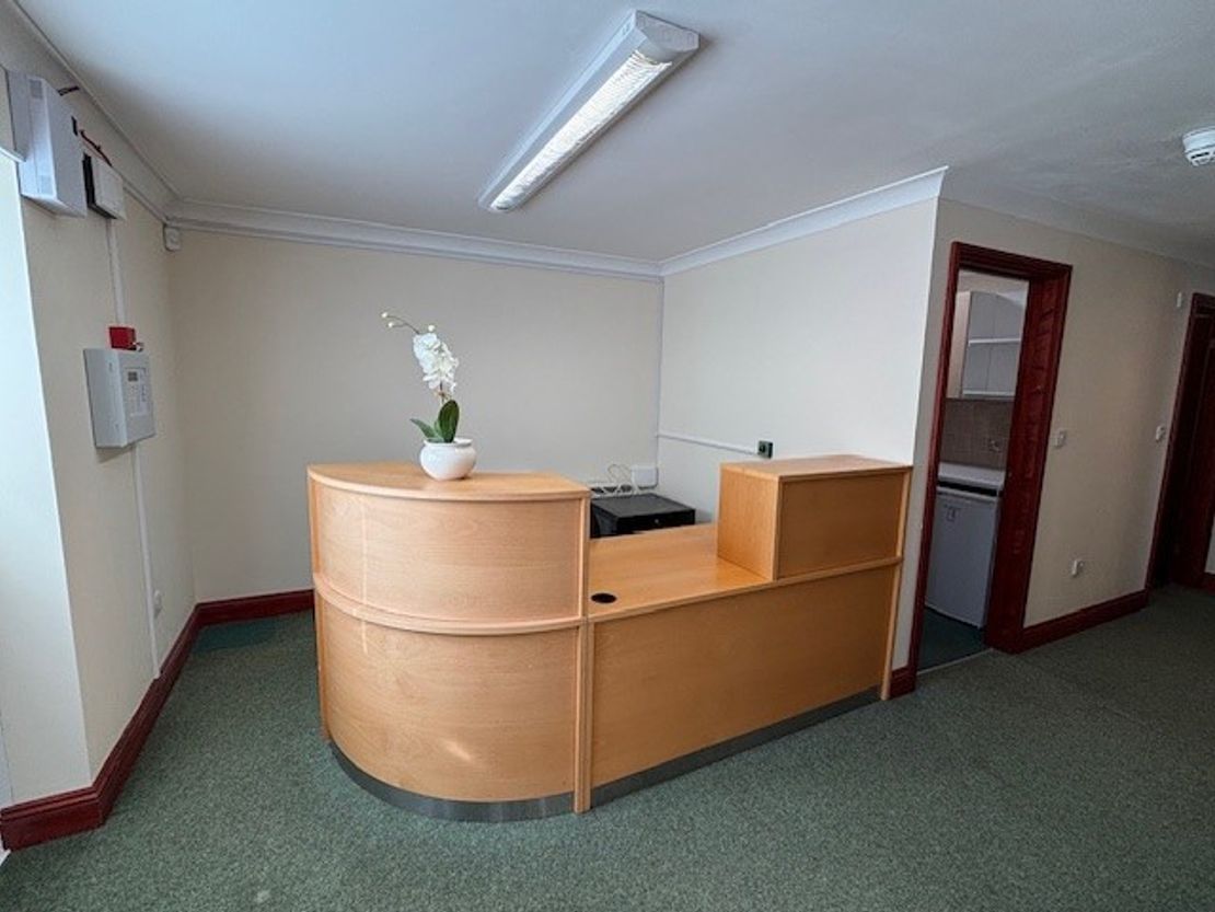 219 South Coast Road, Peacehaven, East Sussex, BN10 8LL