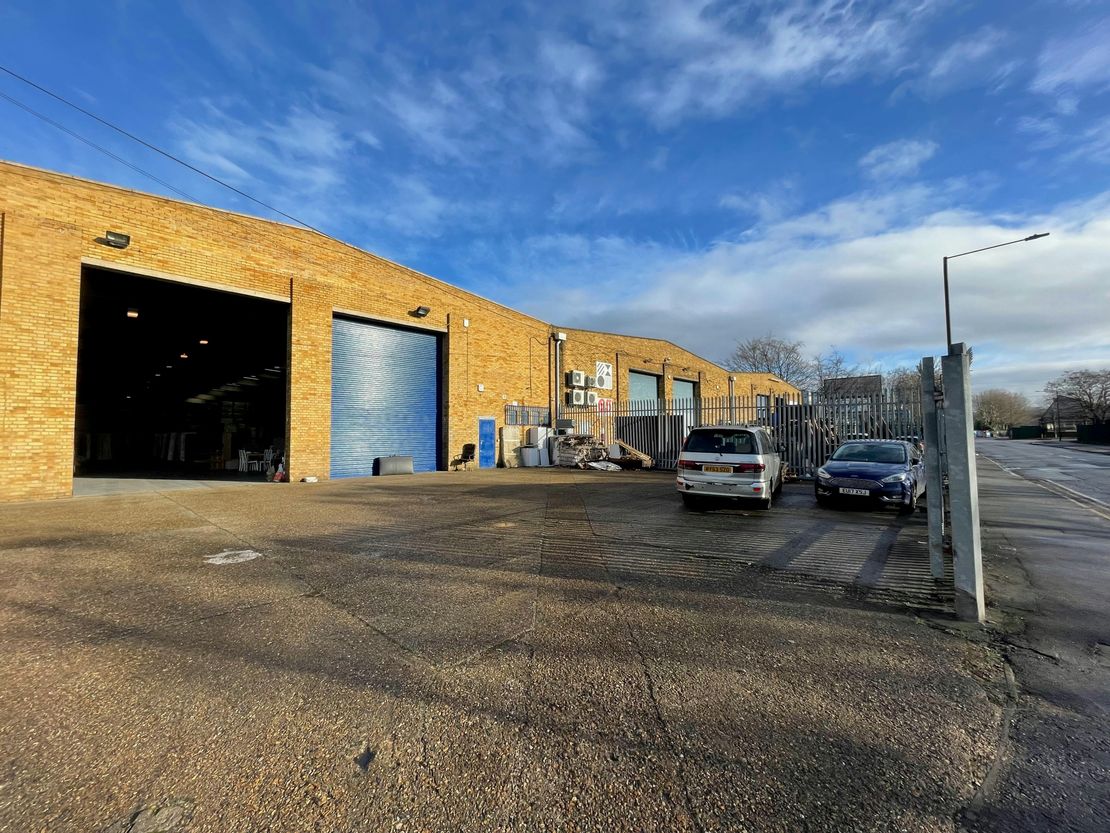 61 Millmarsh Lane, Enfield, EN3 7UY