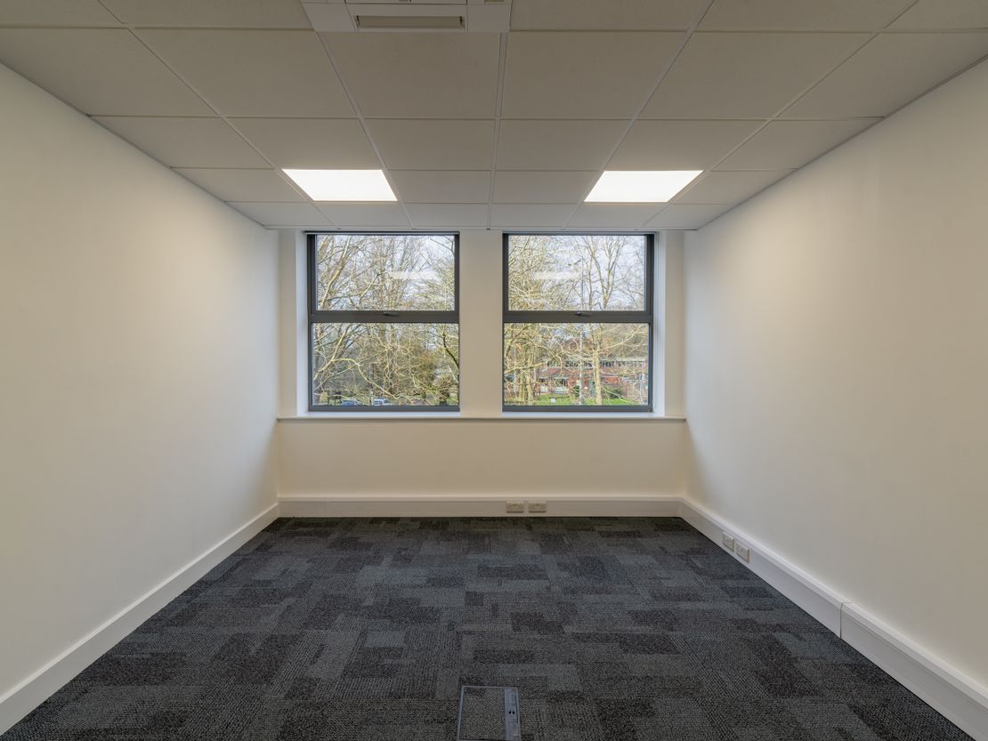 Office 9&10 Lakeview House, Bond Avenue, Bletchley Milton Keynes, Buckinghamshire, MK1 1FB