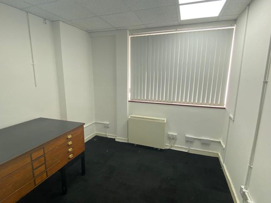 68A Reddicap Hill, Sutton Coldfield, West Midlands, B75 7BG