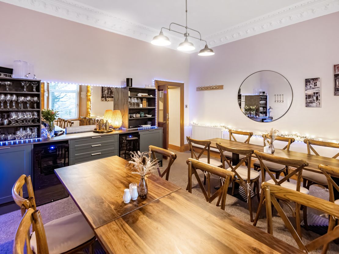 Morven Guest House, 28 West Path, Carnoustie, DD7 7SN