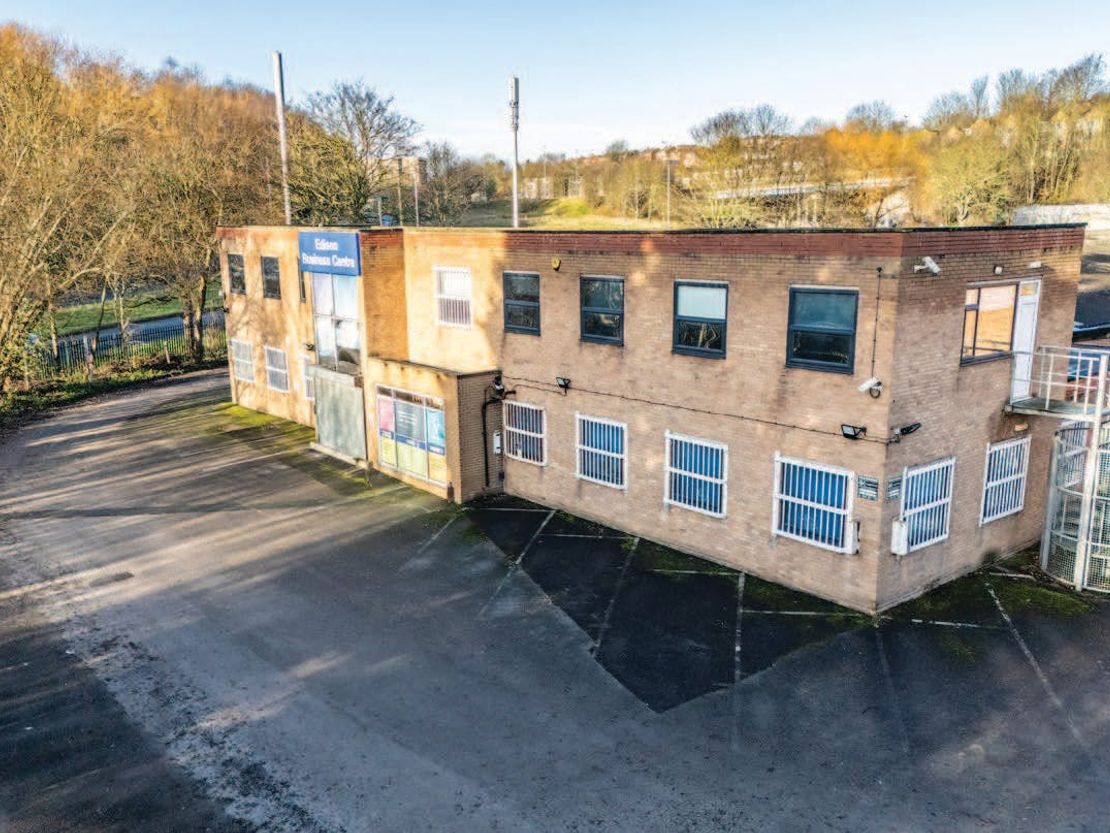 Edison Business Centre, Ring Road, Leeds, LS13 4ET