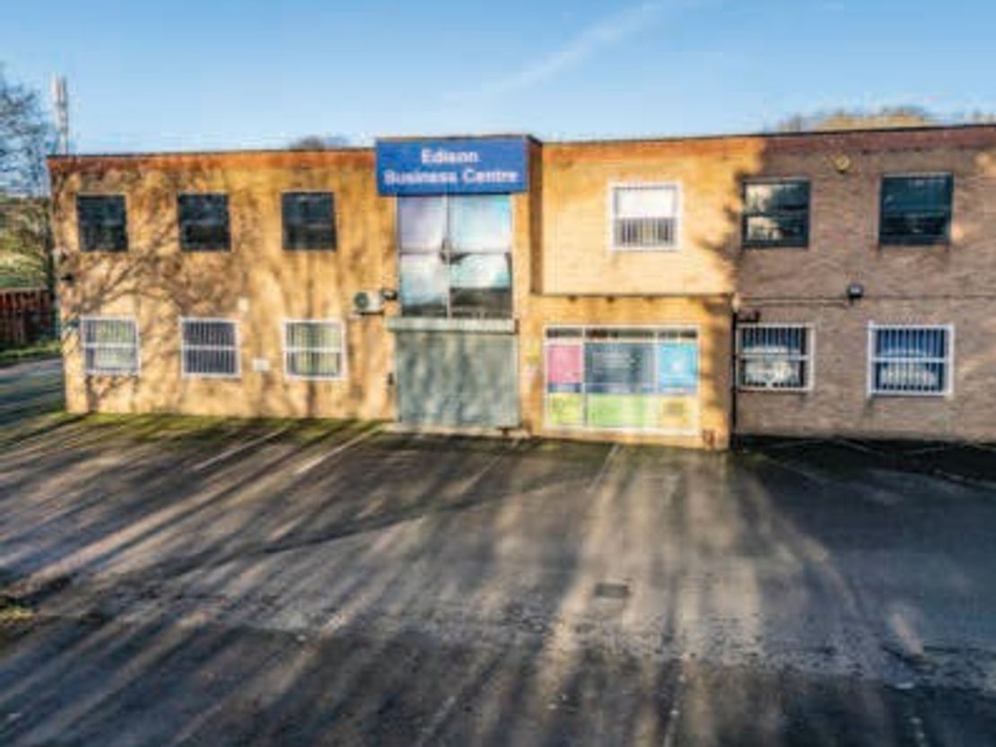 Edison Business Centre, Ring Road, Leeds, LS13 4ET