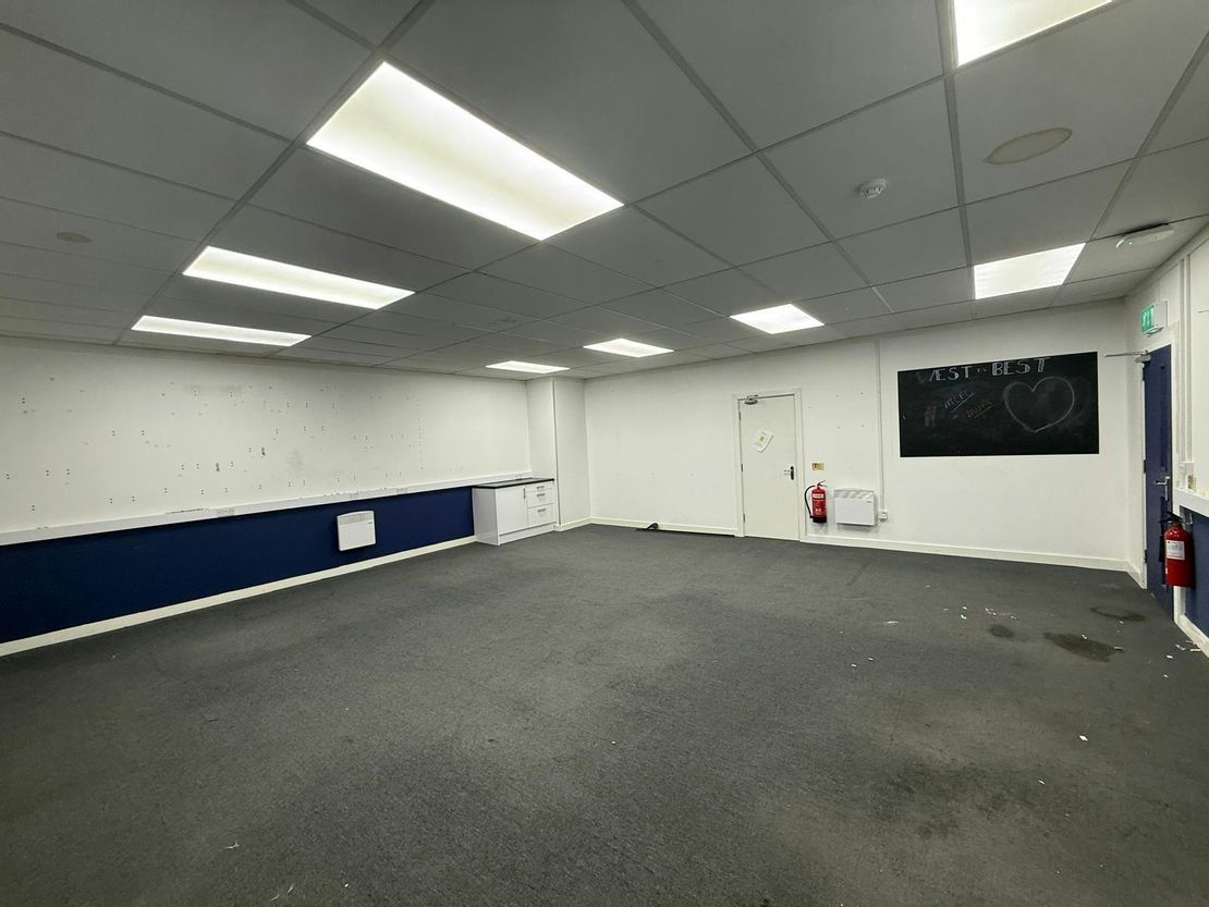 Holmesfield Road, Warrington, WA1 2DS