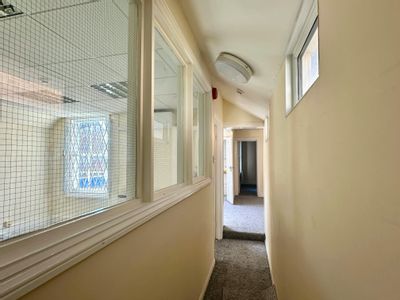 Property Image for 48 High Street South, Dunstable, LU6 3HD