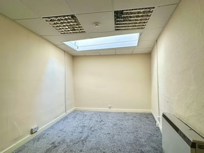 Property Image for 48 High Street South, Dunstable, LU6 3HD