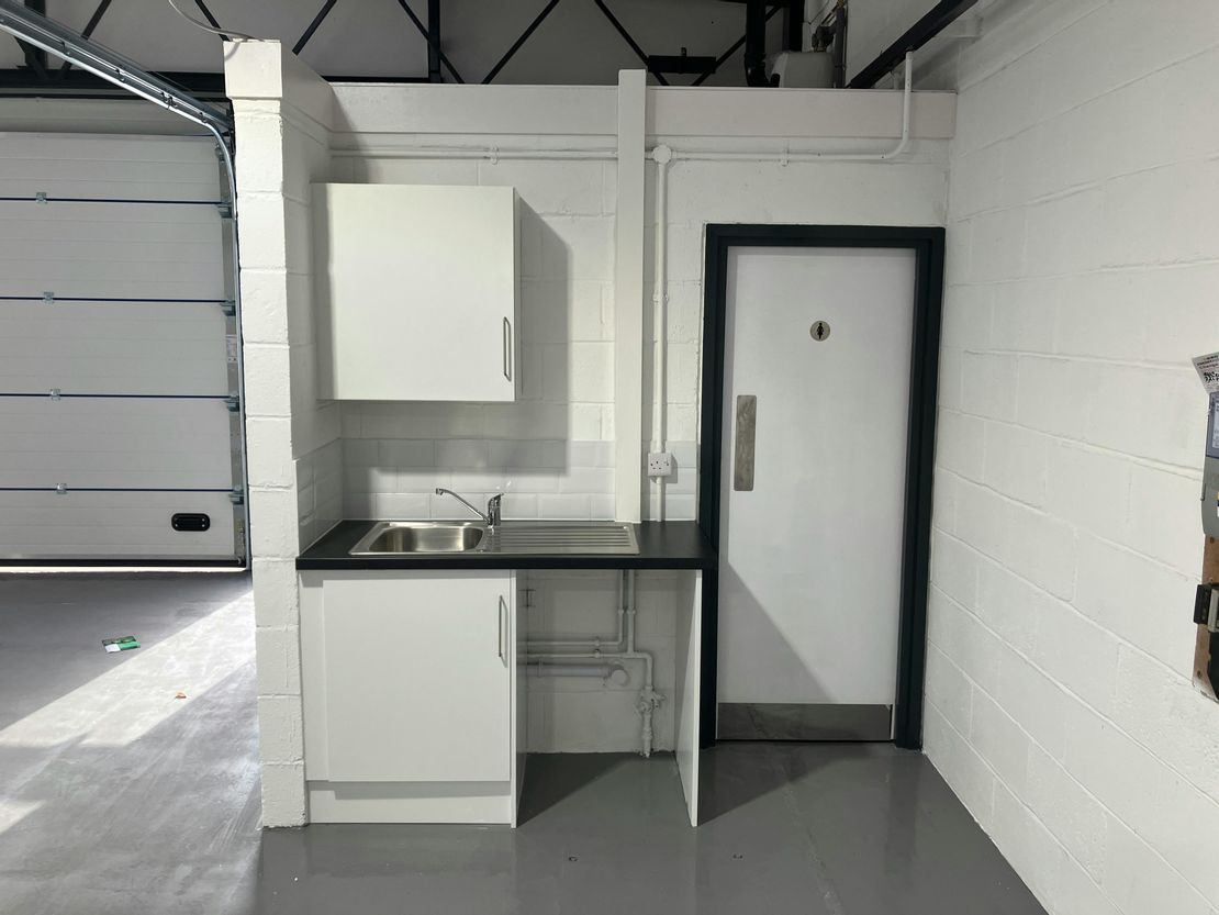 112 Tanners Drive, Blakelands, Milton Keynes, MK14 5BP