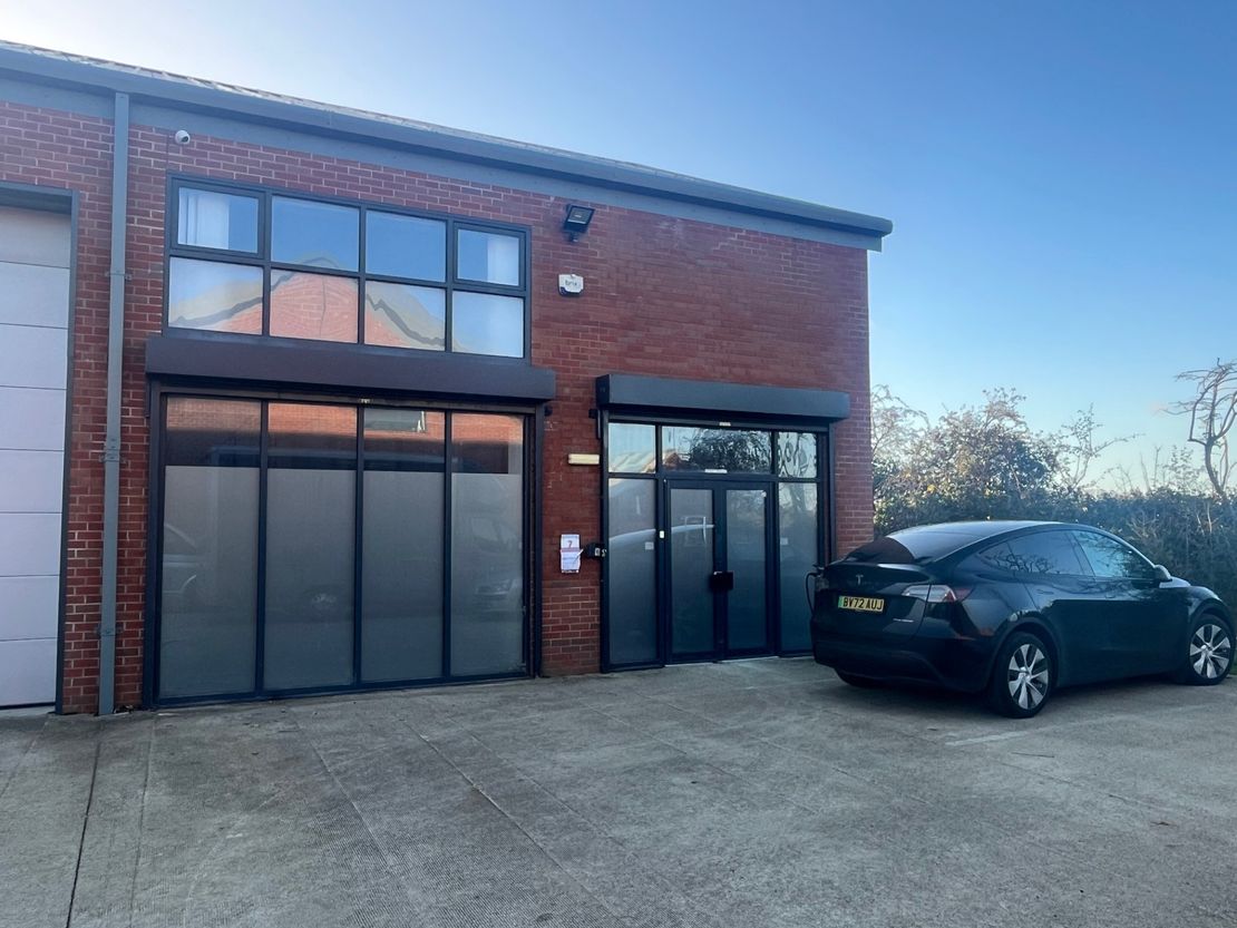 Unit 7 Apollo Business Park, Wroxton, Banbury OX15 6AY