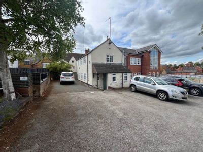 Property Image for North Bar House, North Bar St, Banbury OX16 0TH
