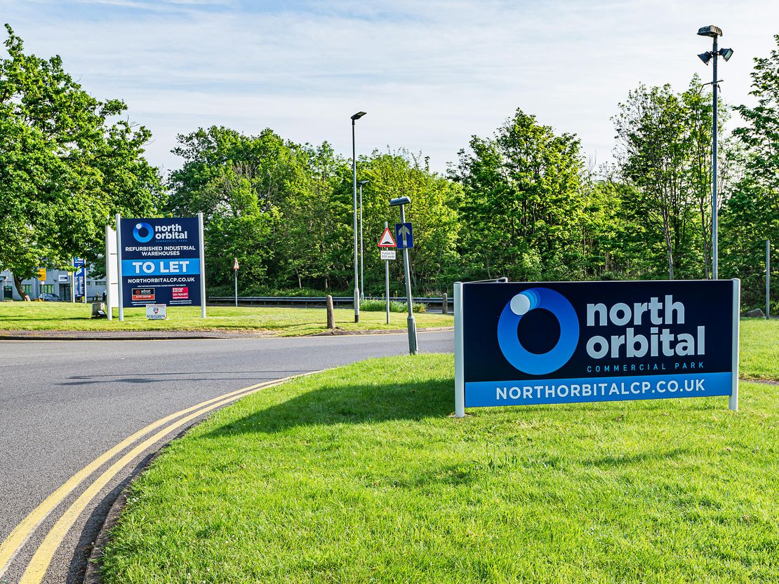 Unit 19-20, North Orbital Commercial Park, Napsbury Lane, St. Albans, AL1 1XB